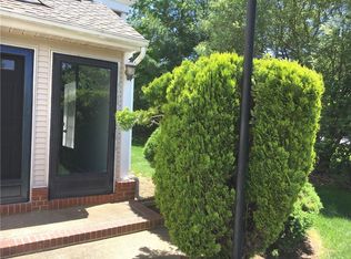 11B Chadwick Ln, Monroe Township, NJ 08831