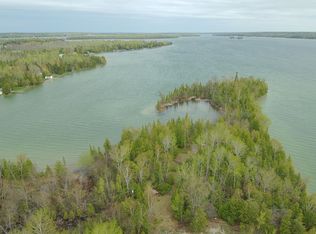 7007 Ratcliffe Ln, Presque Isle, MI 49777