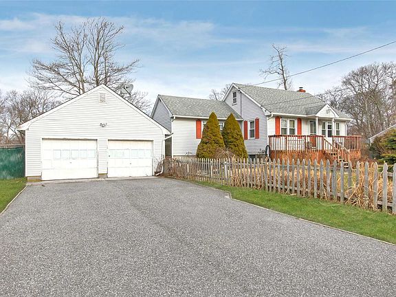 2nd image of 7 Stanley Dr