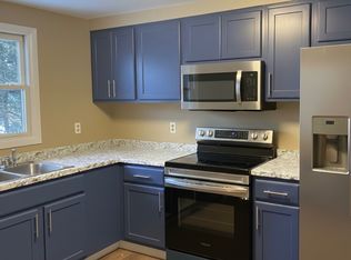 15 Clifton Ave, Amherst, MA 01002