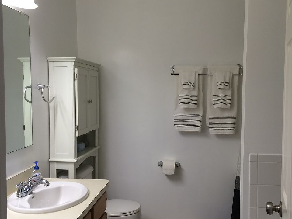 1st image of 1680 Savannah Ln