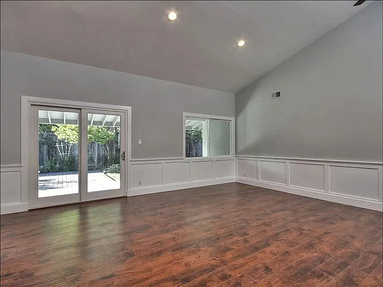 285 Cresta Vista Way — Photo 5