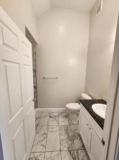 910 Broad St #104 — Photo 16