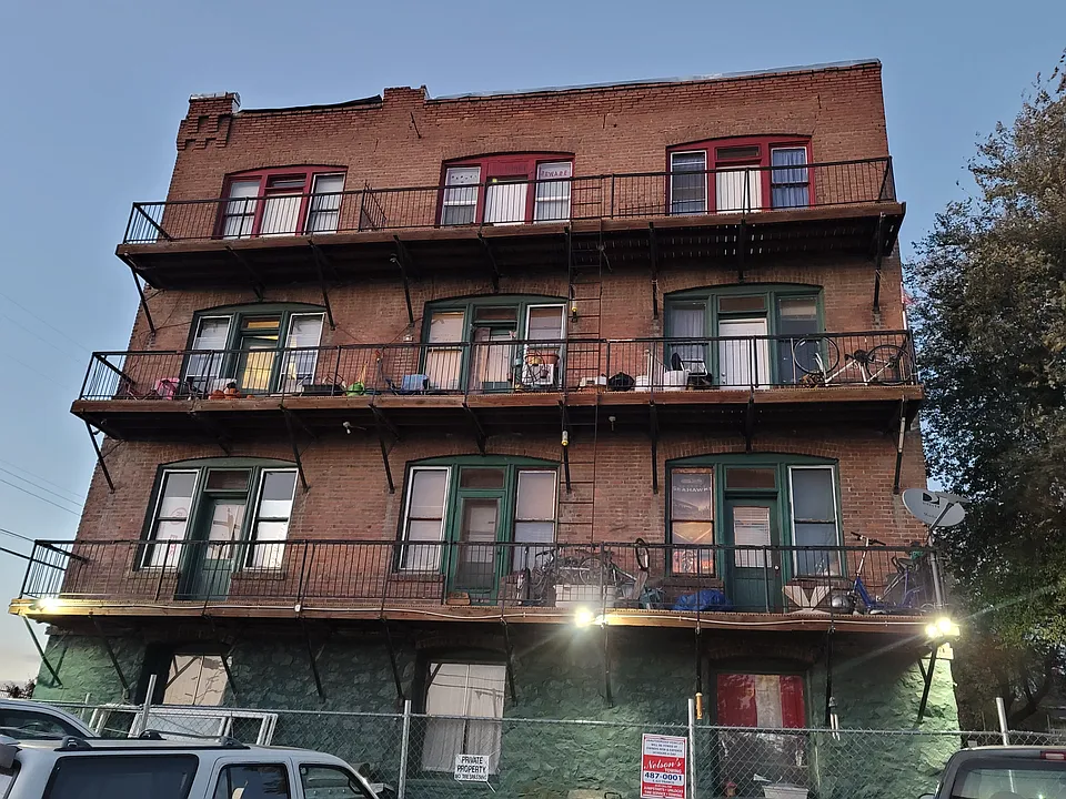 Center Point Apartments