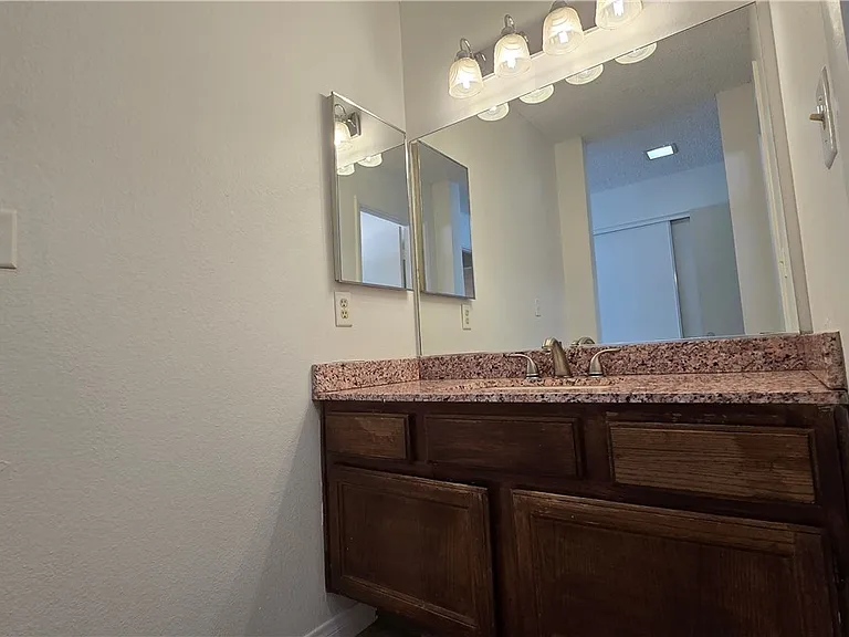 4724 Cosley Dr #0 — Photo 28
