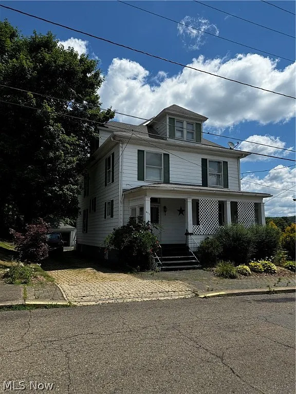 611 15th St photo 1