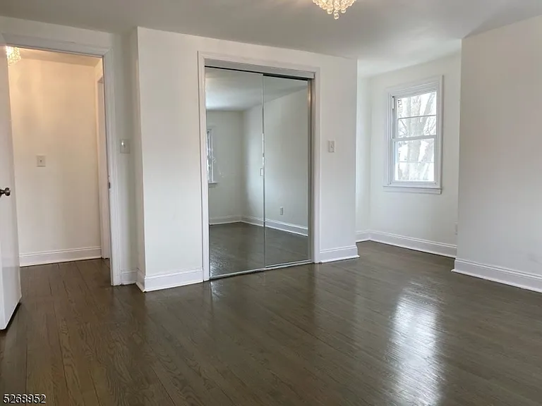 120 Union St — Photo 8