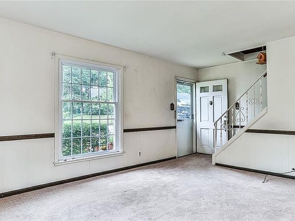 3rd image of 1936 Tudor St