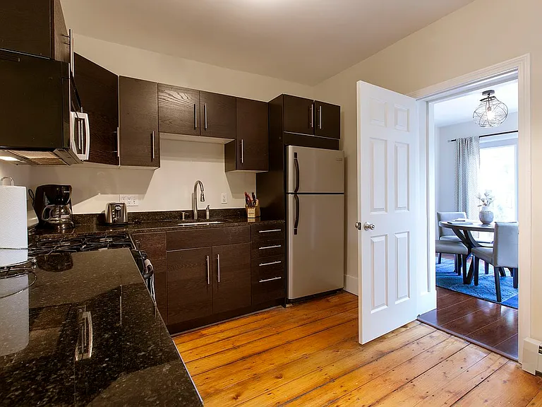 237 Northampton St #2 — Photo 2