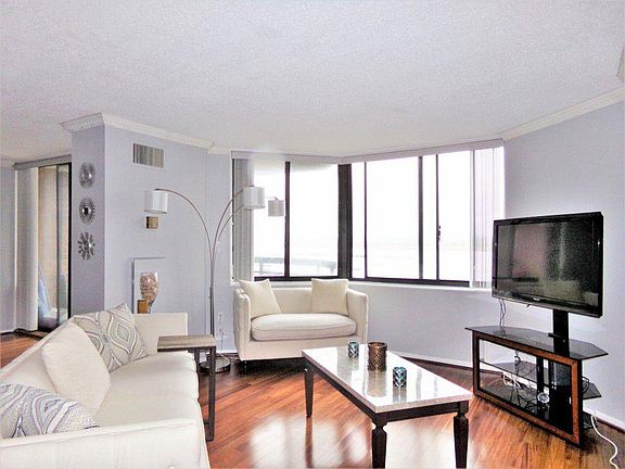 3rd image of 410 Harmon Cove Tower