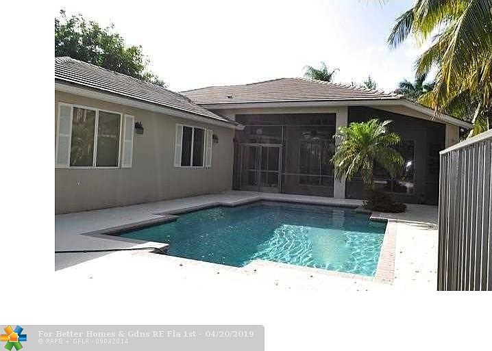 1st image of 2614 Oakbrook Ct