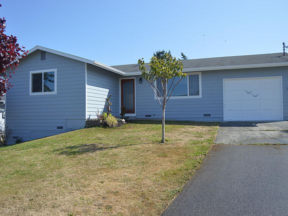 2nd image of 403 NE 5th St