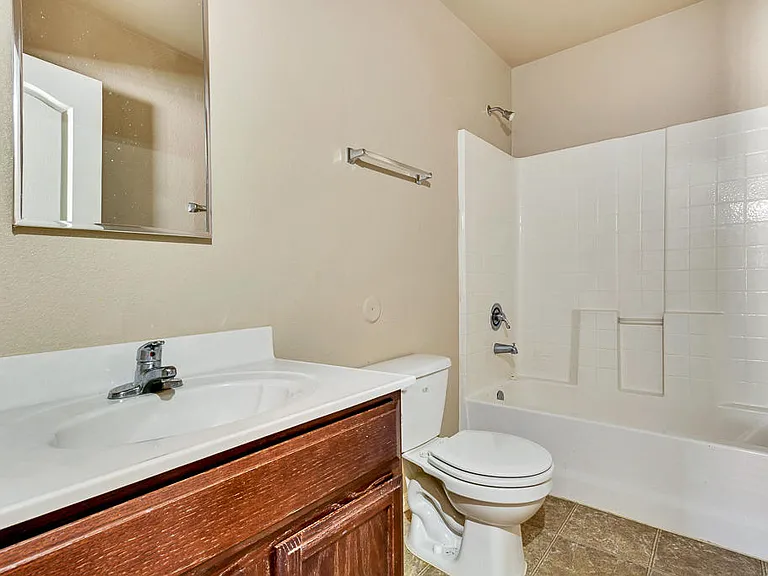 14302 Gil Reyes Dr #B — Photo 19