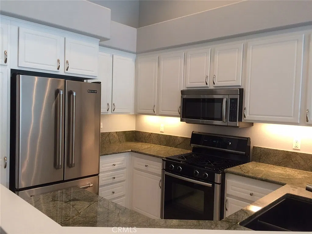 2 bed, 1186 sqft, $3,550 — Photo 1
