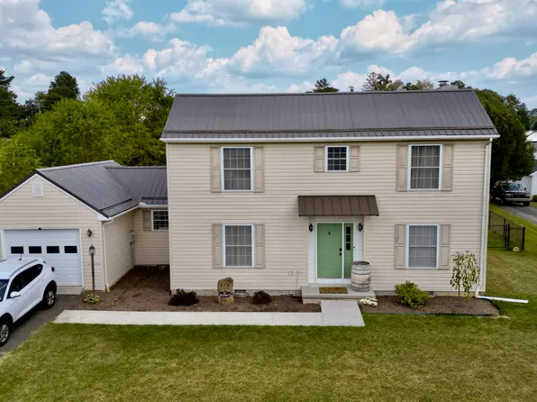 201 W Bailey Rd, Lewisburg, WV 24901