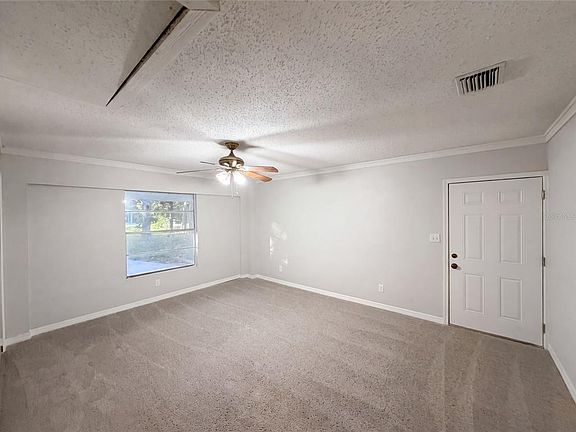 4th image of 827 Dora Ave
