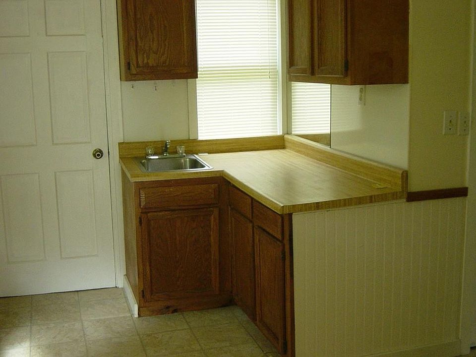 2nd image of 9 Hull St #0