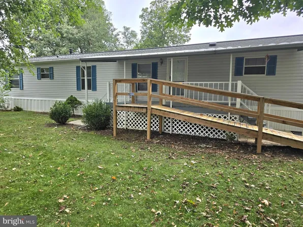 123 Valley Dr, Shippensburg, PA 17257