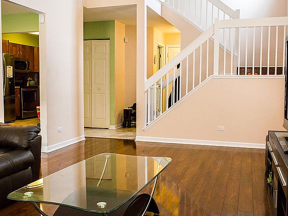 3rd image of 1337 Derby Ln