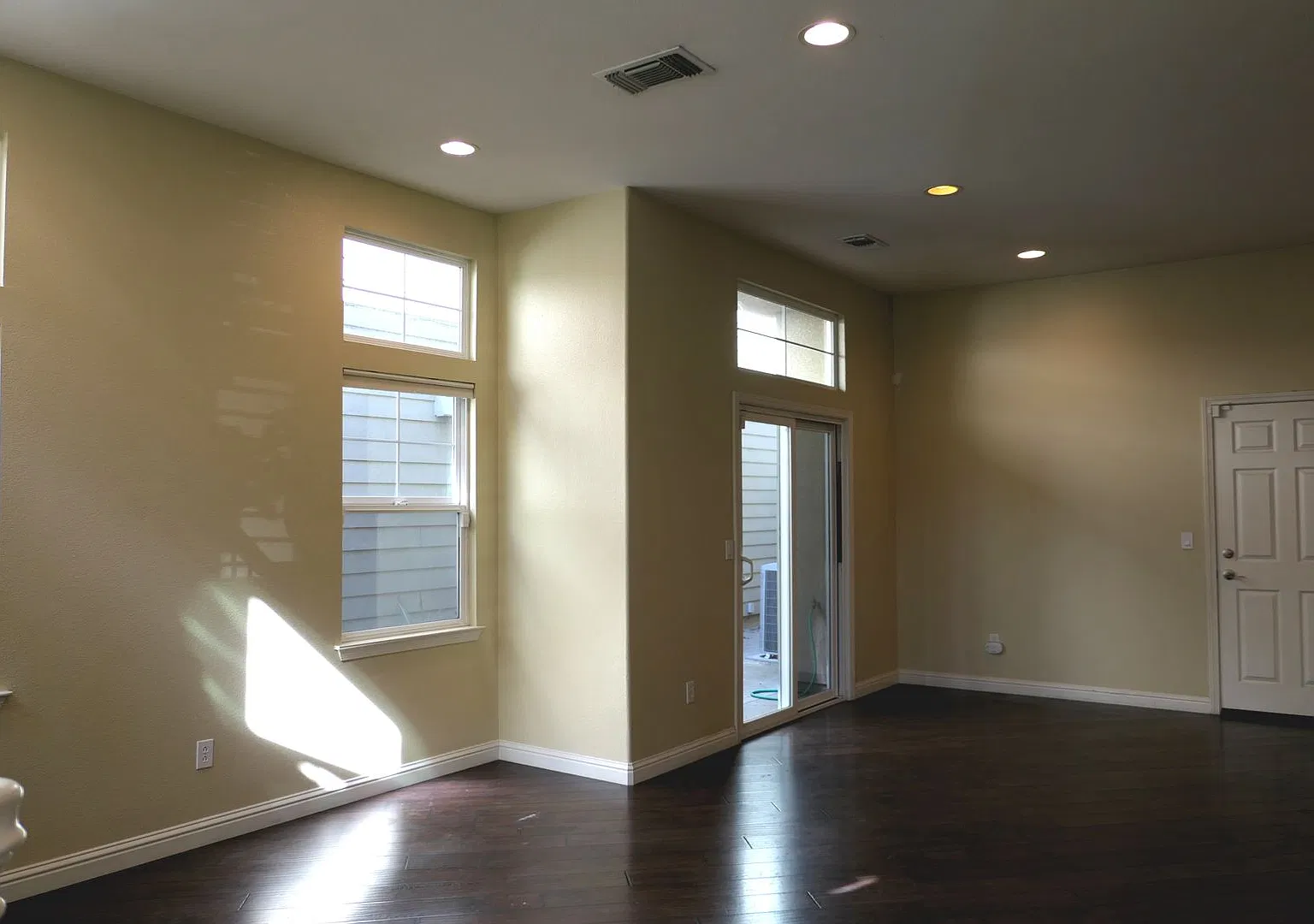 3 bed/2.5 bath townhome near Downtown San Jose — Photo 4