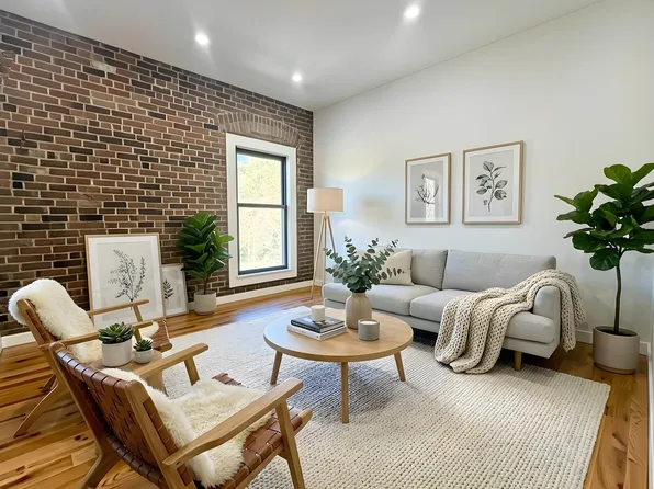 128 Montague Street image 1 of 7