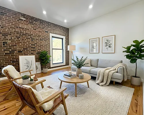 128 Montague St #4R Photo 1