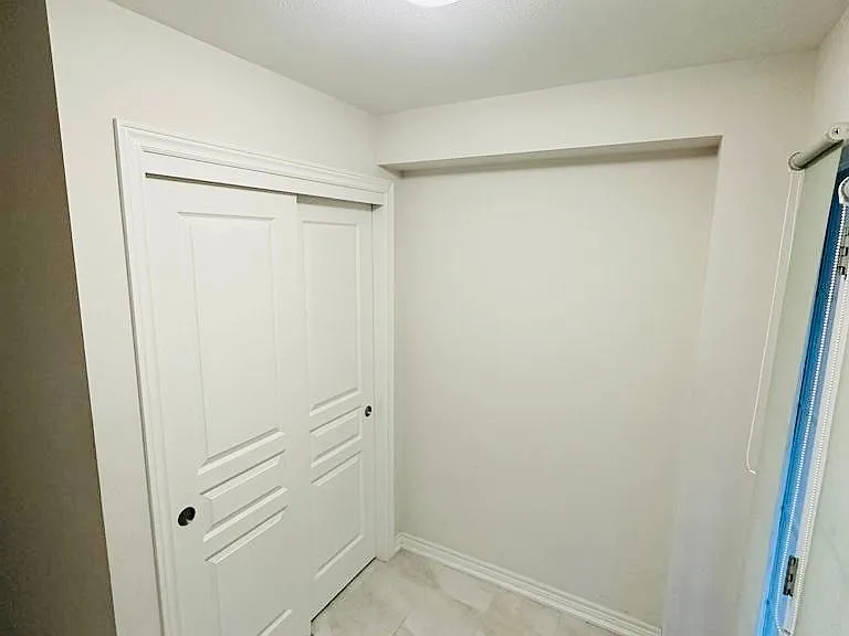 93 Heron St — Photo 6