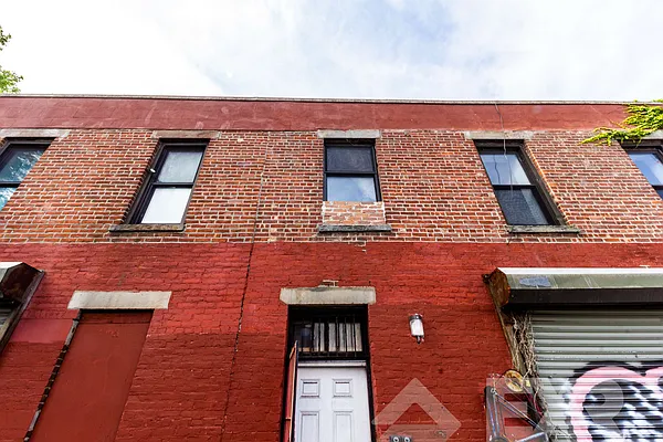 Rented by EXR | media 7