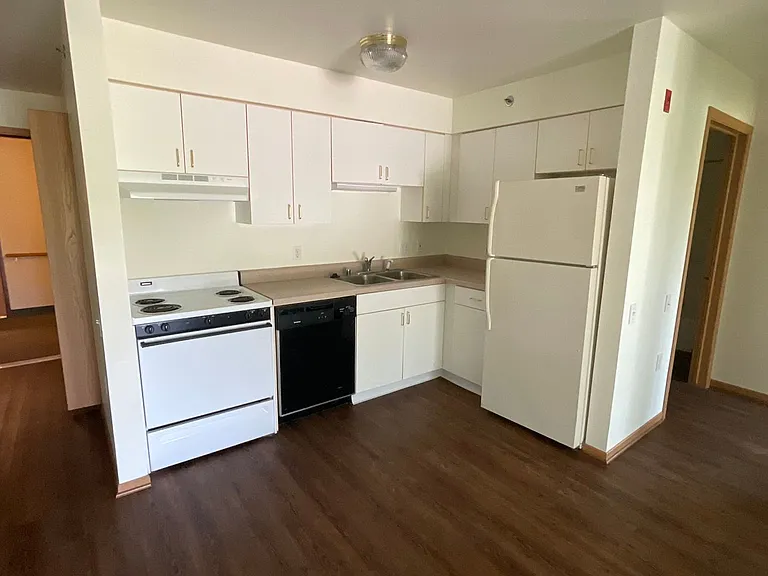 239 Columbus St — Photo 9