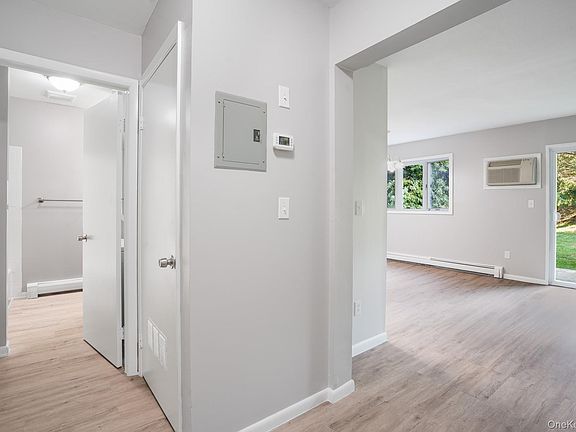 3rd image of 15 Fern Court #D