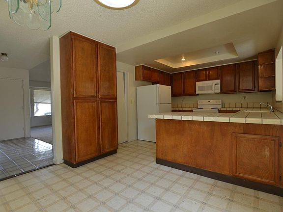 4th image of 3036 Allenwood Dr