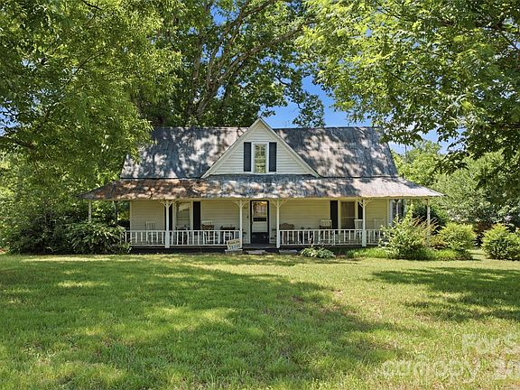 21st image of 387 Beulah Rd