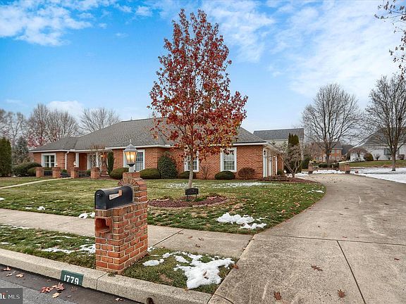 2nd image of 1779 Summerfield Dr