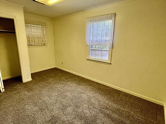 5th image of 3591 E Wilson St
