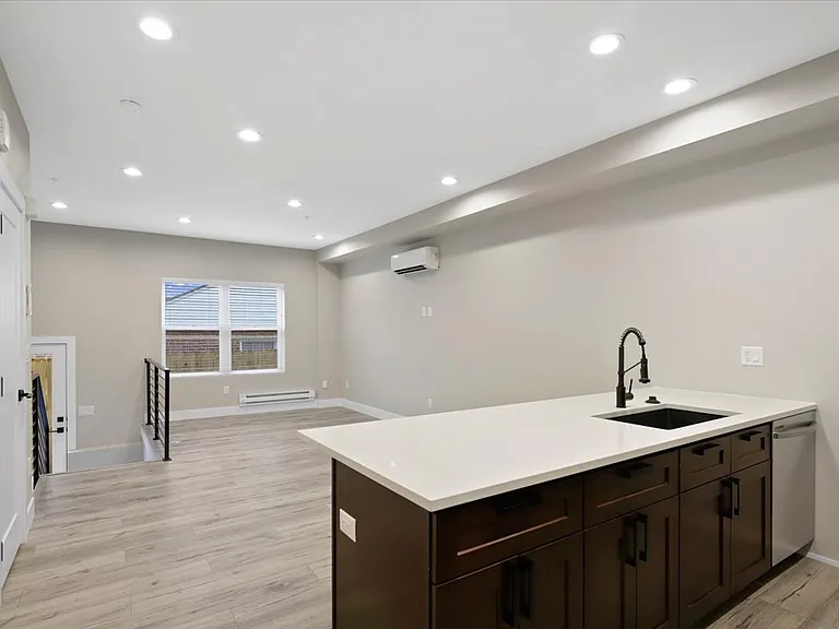 1327 Jersey St #3 — Photo 5