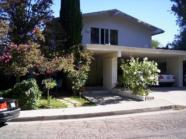 1st image of 4868 Adele Ct