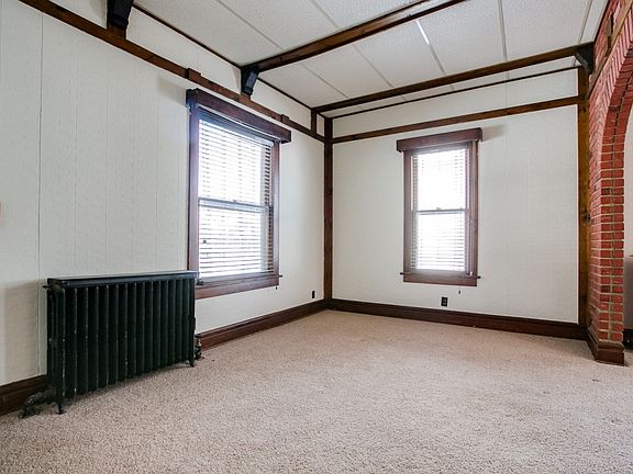 5th image of 982 Como Pl