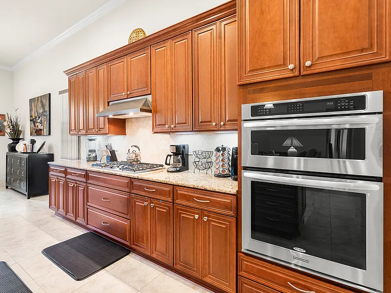 4127 Siena Cir — Photo 18