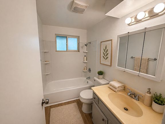 5th image of 2302 NE Evans St APT 1