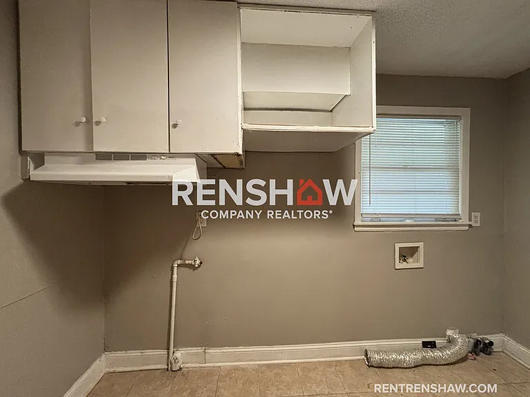 4694 McCrory Ave — Photo 7