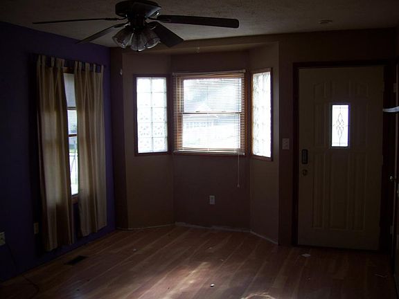 4th image of 312 S Tabor Ave