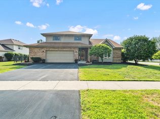701 Downing St, New Lenox, IL 60451