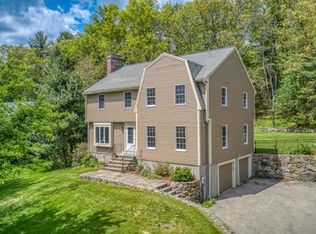 16 General Henry Knox Rd, Southborough, MA 01772