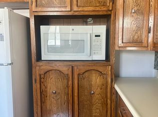 1327 W Ivesbrook St, Lancaster, CA 93534