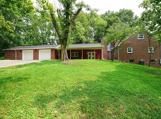 121 Circle Dr, Mount Clare, WV