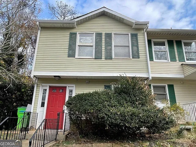 710 Stratford Grn — Photo 1