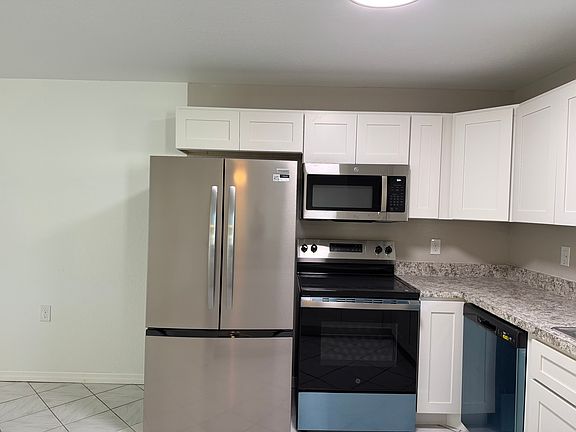 3rd image of 6340 Providence Cir APT 117