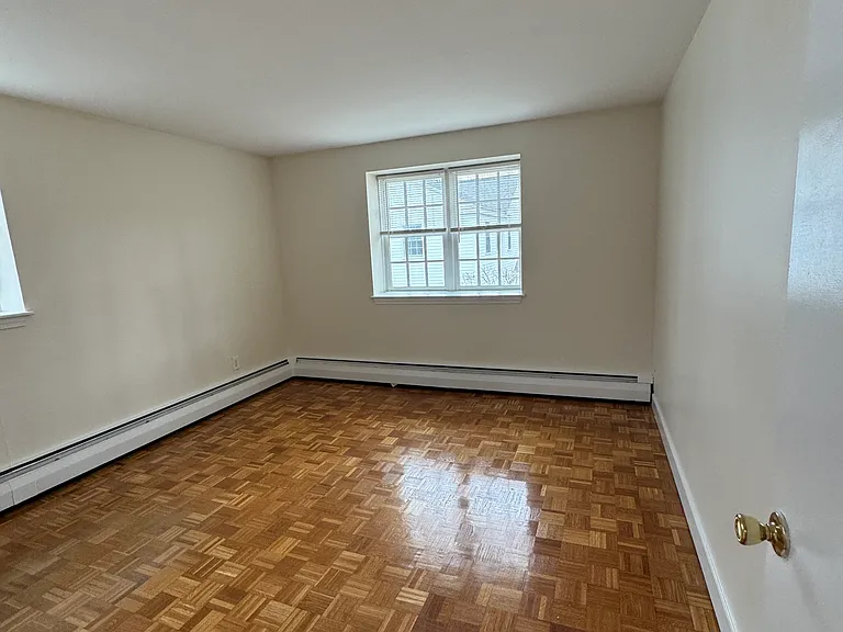 42 Worthen Rd — Photo 7