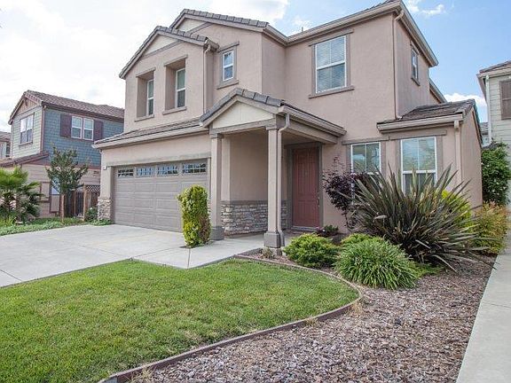 3rd image of 16865 San Benancio Way
