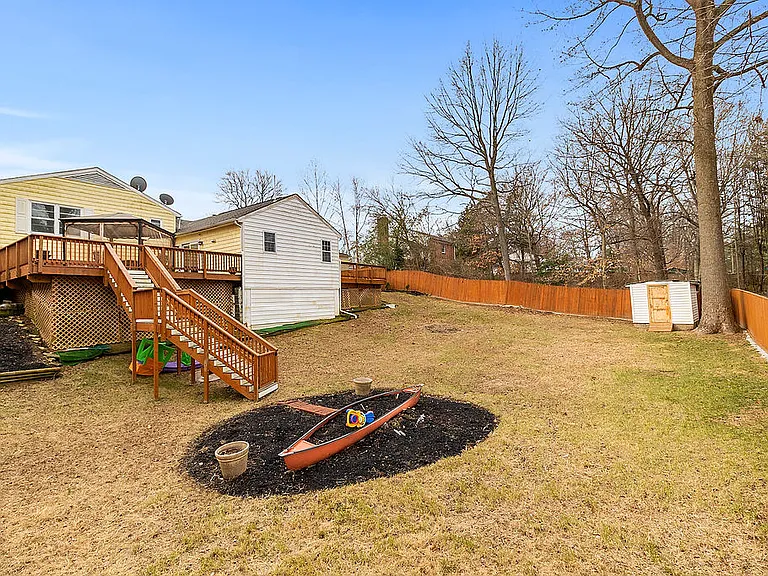 6138 Beachway Dr — Photo 38